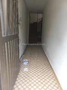 Casa de 3 alcobas en venta en Las Ferias, Bogotá, 195 m² · foto 9 de 20