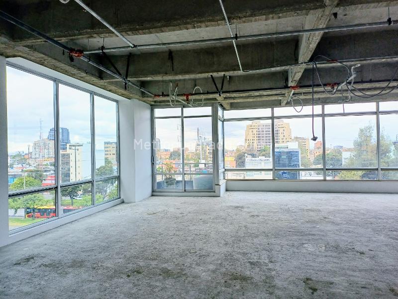 Oficina en Arriendo, CHICO AUTOPISTA, Bogotá D.C. - Más