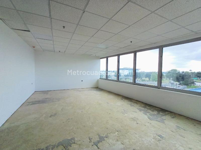 Oficina en Arriendo, AEROPUERTO EL DORADO, Bogotá D.C. - Más