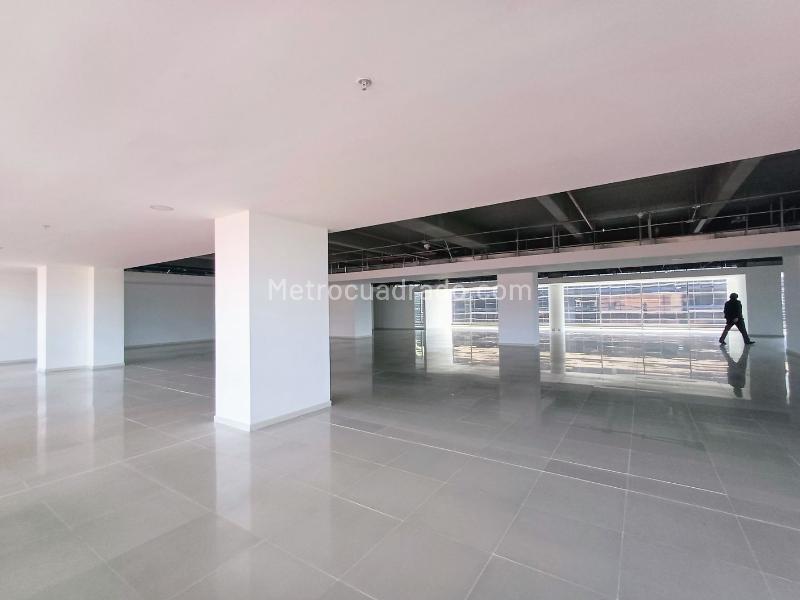 Oficina en Arriendo, CIUDAD SALITRE NOR ORIENTAL, Bogotá D.C. - Vista 4