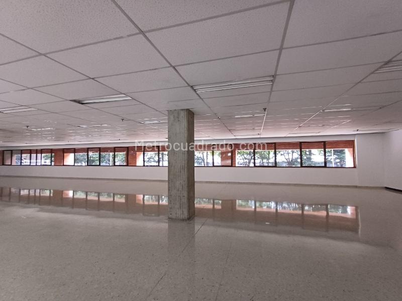 Oficina en Arriendo, AEROPUERTO EL DORADO, Bogotá D.C. - Más