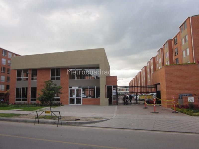 Apartamento en Venta, Conjunto Residencial Azahar, Soacha - Widok 2