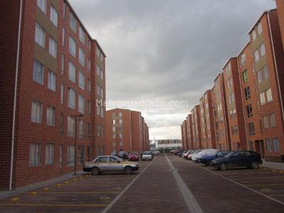 Apartamento de 3 alcobas en venta en Conjunto Residencial Azahar, Soacha, 56 m² · foto 10 de 10