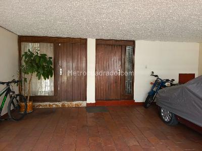 Apartamento de 3 alcobas en venta en La Castellana, Bogotá, 190 m² · foto 16 de 18