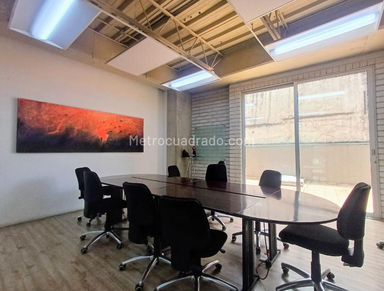 Oficina en Arriendo, CHICO VIRREY, Bogotá D.C. - Más