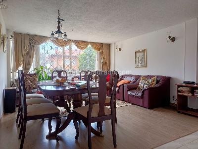 Apartamento de 3 alcobas en venta en La Magdalena, Bogotá, 81 m² · foto 2 de 20