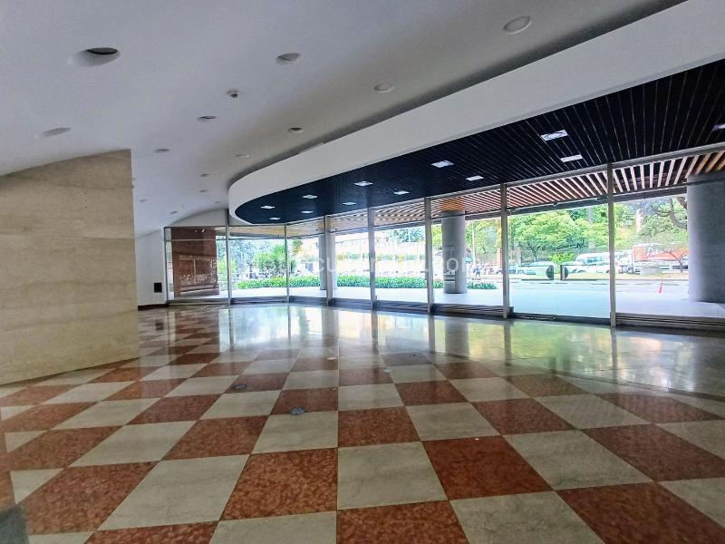 Local Comercial en Arriendo, NOGAL RETIRO, Bogotá D.C. - Vista 3
