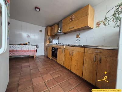 Casa de 4 alcobas en venta en Pontevedra, Bogotá, 238 m² · foto 8 de 20