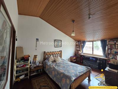 Casa de 4 alcobas en venta en Pontevedra, Bogotá, 238 m² · foto 17 de 20
