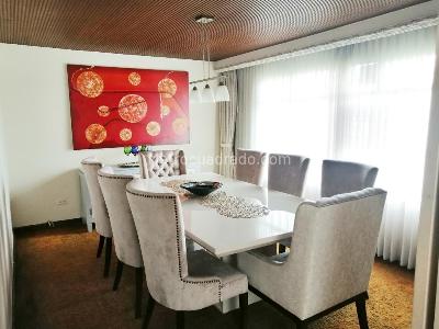 Casa de 5 alcobas en venta en Las Villas, Bogotá, 244 m² · foto 2 de 18