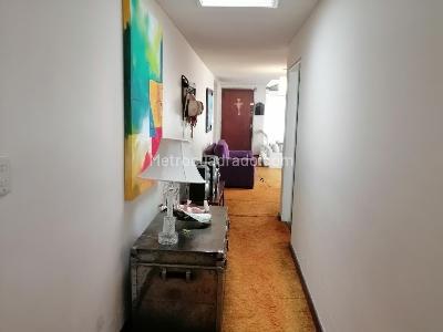 Casa de 5 alcobas en venta en Las Villas, Bogotá, 244 m² · foto 14 de 18