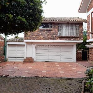Casa de 5 alcobas en venta en Guaymaral, Bogotá, 633 m² · foto 4 de 20