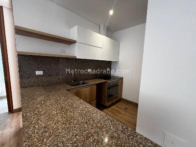 Apartamento en venta en El Refugio, Bogotá · foto 2 de 20