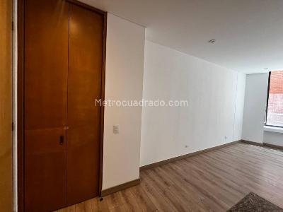 Apartamento en venta en El Refugio, Bogotá · foto 4 de 20