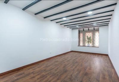 Casa de 5 alcobas en venta en Quinta Camacho, Bogotá, 404 m² · foto 8 de 20
