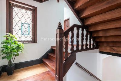 Casa de 5 alcobas en venta en Quinta Camacho, Bogotá, 404 m² · foto 10 de 20