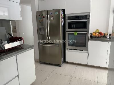 Casa de 4 alcobas en venta en Girardot, Girardot, 324 m² · foto 16 de 20