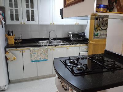 Apartamento de 5 alcobas en venta en Santa Barbara, Bogotá, 200 m² · foto 4 de 20