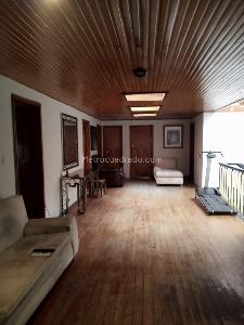 Casa en venta en Chico Norte, Bogotá · foto 8 de 14