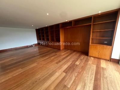 Casa de 4 alcobas en venta en Chico Alto, Bogotá, 830 m² · foto 4 de 20