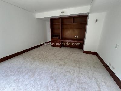 Casa de 4 alcobas en venta en Chico Alto, Bogotá, 830 m² · foto 17 de 20
