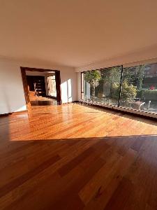 Apartamento de 3 alcobas en venta en Santa Barbara Alta, Bogotá, 295 m² · foto 3 de 20