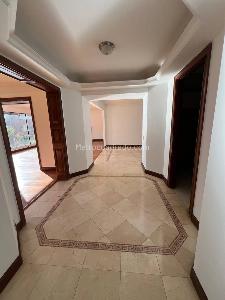 Apartamento de 3 alcobas en venta en Santa Barbara Alta, Bogotá, 295 m² · foto 4 de 20