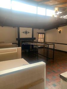 Casa en venta en Quinta Camacho, Bogotá · foto 3 de 16