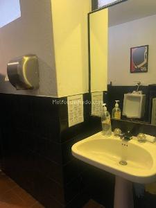 Casa en venta en Quinta Camacho, Bogotá · foto 8 de 16