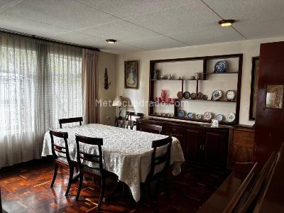 Casa de 5 alcobas en venta en Galerias, Bogotá, 324 m² · foto 10 de 20