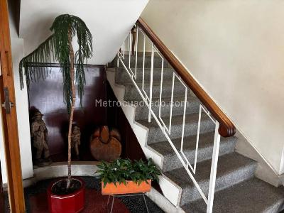 Casa de 5 alcobas en venta en Galerias, Bogotá, 324 m² · foto 14 de 20