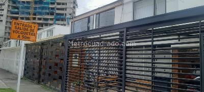 Casa en venta en Polo Club, Bogotá · foto 2 de 15