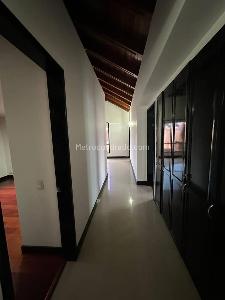Casa en venta en San Jose De Bavaria, Bogotá · foto 19 de 20