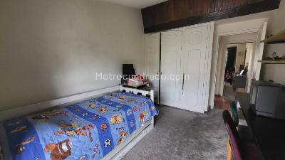 Casa de 5 alcobas en venta en Malibu La Alhambra, Bogotá, 320 m² · foto 19 de 20
