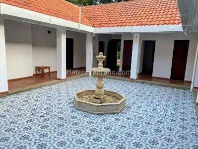 Casa de 5 alcobas en venta en Girardot, Girardot, 379 m² · foto 13 de 20
