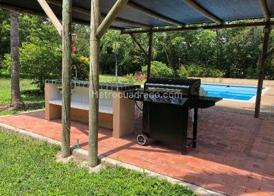 Casa de 5 alcobas en venta en Girardot, Girardot, 379 m² · foto 9 de 20