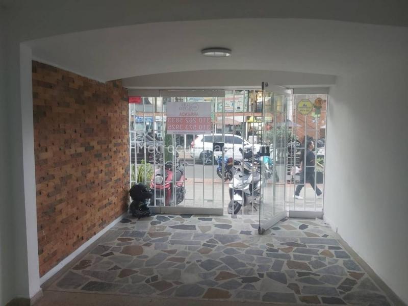 Local Comercial en Arriendo, Santa Barbara, Bogotá D.C. - Vista 2