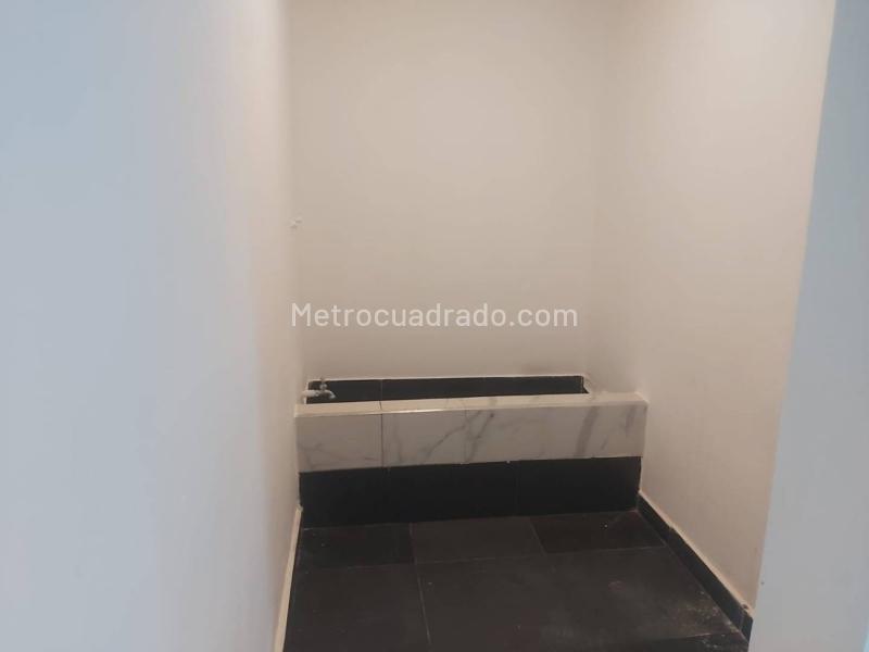 Local Comercial en Arriendo, Santa Barbara, Bogotá D.C. - Vista 3