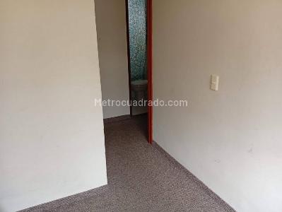 Apartamento en venta en Villas De Granada, Bogotá · foto 3 de 20