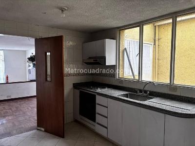 Casa en arriendo en Los Cedros, Bogotá · foto 10 de 20