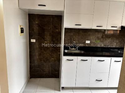 Apartamento en arriendo en Castilla, Bogotá · foto 6 de 20