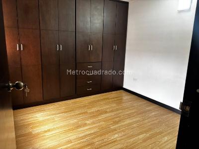 Apartamento en arriendo en Castilla, Bogotá · foto 15 de 20