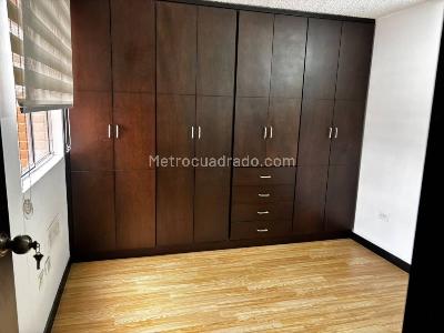 Apartamento en arriendo en Castilla, Bogotá · foto 18 de 20