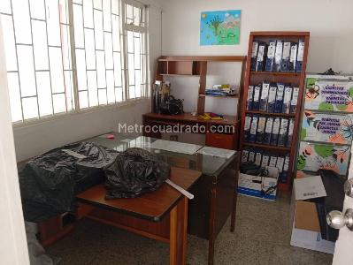 Casa de 5 alcobas en venta en La Cabaña Engativa, Bogotá, 700 m² · foto 10 de 20