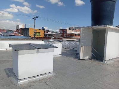 Casa de 5 alcobas en venta en La Cabaña Engativa, Bogotá, 700 m² · foto 16 de 20
