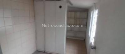 Casa de 5 alcobas en venta en Paris Gaitan, Bogotá, 389 m² · foto 4 de 8