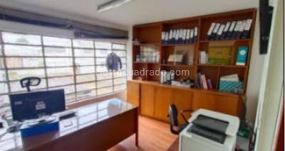 Casa de 5 alcobas en venta en La Victoria, Bogotá, 821 m² · foto 12 de 20