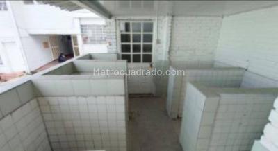Casa de 5 alcobas en venta en La Victoria, Bogotá, 821 m² · foto 17 de 20