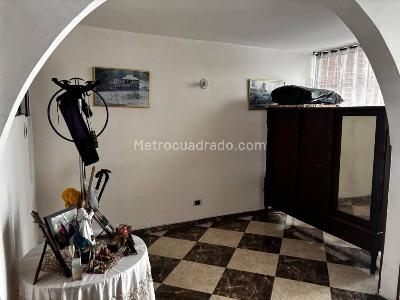 Casa de 4 alcobas en venta en Modelo Norte, Bogotá, 134 m² · foto 14 de 20
