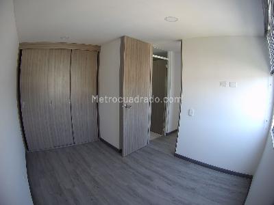 Apartamento en venta en Toberin Orquideas, Bogotá · foto 4 de 12